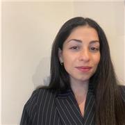 studentessa dell’ultimo anno di Giurisprudenza e prossima alla laurea, attualmente stagista presso uno studio legale lezioni a studenti