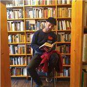 Historiador - Filósofo. Especialista en Literatura Comparada: Arte y Literatura. Magíster en Semiótica. 
Competencias docente:
Dominio conceptual: como filósofo e historiador tengo dominio en los conceptos fundamentales con los que se construye el conoci