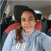 Profesora con herramientas para trabajar con personas con diversidad funcional, discapacidad y trastornos del neurodesarrollo.