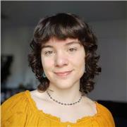 Profesora de inglés da clases a adultos de todos los niveles