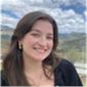 Sou escritora e professora de reforço escolar com especialidade em pré-vestibular, incluindo redação, há 3 anos