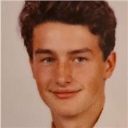 Jonathan bietet Online & Offline Mathe- und Deutsch-Nachhilfe in Krefeld an.