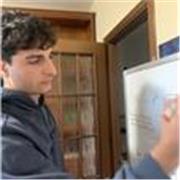 Studente in medicina e chirurgia all’istituto superiore di sanità San Raffaele, in seguito ad aver frequentato per un anno il corso di ingegneria informatica presso il Politecnico di Milano