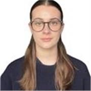 Estudiante titulada con un C1 de inglés, dispuesta a ayudar y mejorar el inglés de tu hijo o hija.
