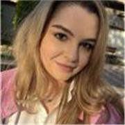 Erfahrene Englisch-Tutorin bietet Online-Unterricht für Erwachsene und Schüler an.