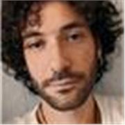 Offro lezioni private a studenti e studentesse di scuola superiore, università o semplici curiosi e/o appassionati.