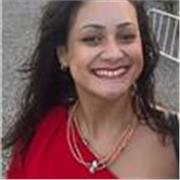 Professora particular de português e matemática. Estou no último ano de Letras e cursei dois de engenharia