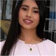 Profesora de literatura, español y creación literaria en modalidad virtual