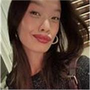 Profesora de inglés enérgica y motivada. Con muchas ganas de impartir clases online a personas iniciándose en el idioma. 