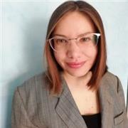 Laureata in mediazione linguistica e culturale nelle lingue francese e tedesca