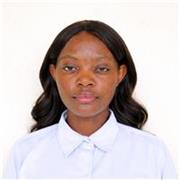 Enseignante native de français à Douala, avec une licence à langue.