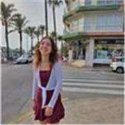 Ragazza universitaria offre lezioni di ripetizione di inglese!