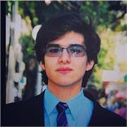 Soy estudiante de Derecho, egresado de la educación media el año 2019. Fui condecorado con el premio generacional de desempeño en el ramo Lenguaje y Comunicación, obteniendo la calificación más alta. Ofrezco clases desde kinder hasta 4to medio