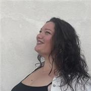 Offro lezioni di italiano per bambini, ragazzi e stranieri che vogliono imparare o migliorare la lingua in modo semplice.