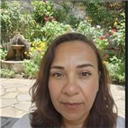 Aula de reforço escolar com atenção, paciência e estratégias eficazes