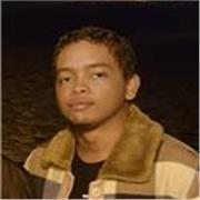 Profesor de apoyo para jovenes estudiantes