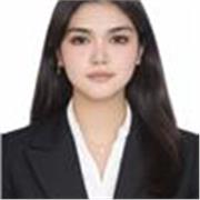 Profesora de matemáticas para todas las edades, une conocimiento y enseñanza eficaz