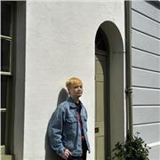 I graduated from the University of Southampton, where I taught piano with five years of experience. Gives piano and music theory l