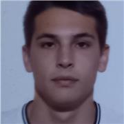 Diplomato nell'anno 2021/2022 offre lezioni private ai ragazzi delle superiori