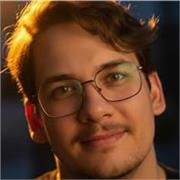 Professor de História e Matemática na rede de Taubaté, licenciado em História, em formação em Matemática (R2)