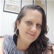 Je suis une professeure native qui offre des cours sur mesure pour tous les niveaux. Conversation, grammaire