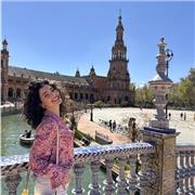 Offro lezioni private - aiuto compiti a bambini.
Laureanda in Scienze dell’ Educazione