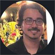 Graduado en Filosofía, con máster y experiencia docente universitaria, imparte clases para ESO, Bachillerato y PAU