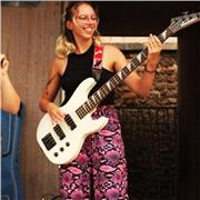 Je sais que ma démarche est peu conventionnelle, mais je suis une fervente du qui ne tente rien à rien 
J'ai eu des difficultés lors de ma scolarité en mathématiques et en français. J'aurais aimé étant petite avoir une aide extérieure ou une meilleure péd