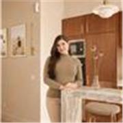 
Mi nombre es Amanda Ávila, soy Arquitecta de Interiores con más de 4 años de experiencia. Asesoro a estudiantes d diseño interior