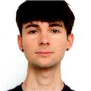 Estudiante universitario con altos conocimientos en las ramas de biología, matemáticas, lengua y literatura, fisica, química e inglés