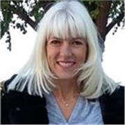 Ofrezco clases de conversación en inglés para profesionales que desean mejorar su fluidez y confianza en el entorno laboral