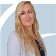 Experta en Marketing Digital y si lo que estás buscando es un profesional cualificado con +10 años en el sector, ¡hablemos!