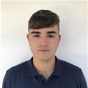 Me defino una persona con don de gentes y a la que se le dan muy bien los niños y tiene experiencia con ellos.