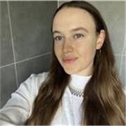 Profesora titulada de inglés con 10 años de experiencia ofrece clases online personalizadas para adultos y niños.