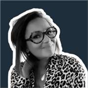 Experte en marketing digital et événementiel, je propose un accompagnement pédagogique structuré en présentiel ou en ligne.