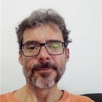 André