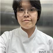 I give an easy to understand class for the basic to professional cooking techniques for Western and Asian cuisines.