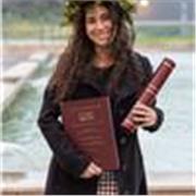 Laureata in Lingue e mediazione linguistico-culturale offre