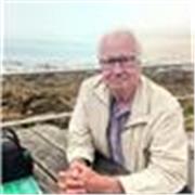 I am a friendly and experienced tutor of maths and English and love teaching online.