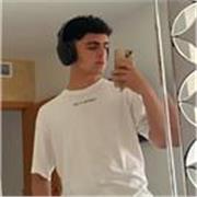 Profesor joven de Matemáticas para primaria, ESO y repaso general, con apoyo personalizado.