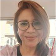 Adapto mis clases a las necesidades de los alumnos.  Disfruto trabajando con niños, lo que me permite hacer una conexión con mis alumnos y emplear una metodología de aprendizaje  que tiene como propósito hacer pensar en el idioma como fuente de comunicaci