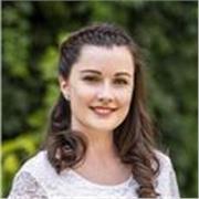 Student Advisor with five years of experience in Higher Education with international students.