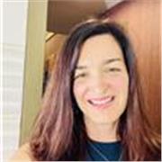 Je suis Virginie Juana, passionnée par la culture espagnole, franco-espagnole je suis bilingue, je donne des cours d’espagnol !