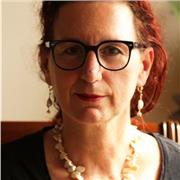 Begeisterte Spanisch-Professorin mit langjähriger Erfahrung im Sprachenunterricht, Spanisch in Muttersprachenniveau