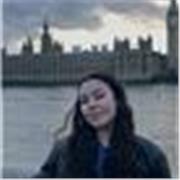 Profesora de inglés, con disponibilidad total y capacitada para enseñar a niños/as de todas las edades