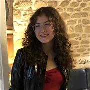 Etudiante en art patiente et dynamique avec un bac général mention TB anglais international maths et NSI