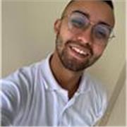 Estudiante de ingeniería industrial, que como segunda lengua domina el francés con experiencia en atención de clientes con francés como lengua nativa
