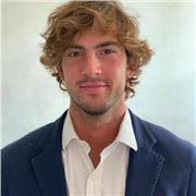 Insegnante per aiuto compiti in lingua inglese, francese e materie umanistiche