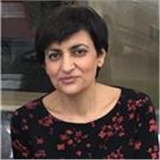 Insegnante, laurea in lettere moderne, impartisce lezioni Italiano, storia, geografia e letteratura italiana