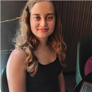 Profesora con nivel B1 de ingles que ofrece clases a domicilio a alumnos de primaria y secundaria en Lleida